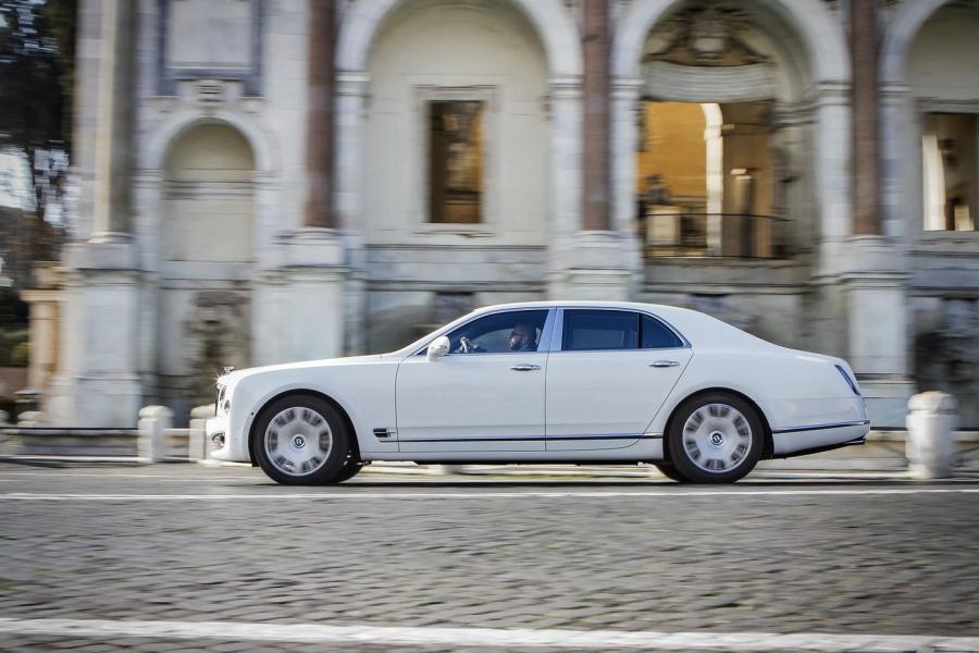 Bentley Mulsanne Speed 2015 года  (фото 100 из 117)